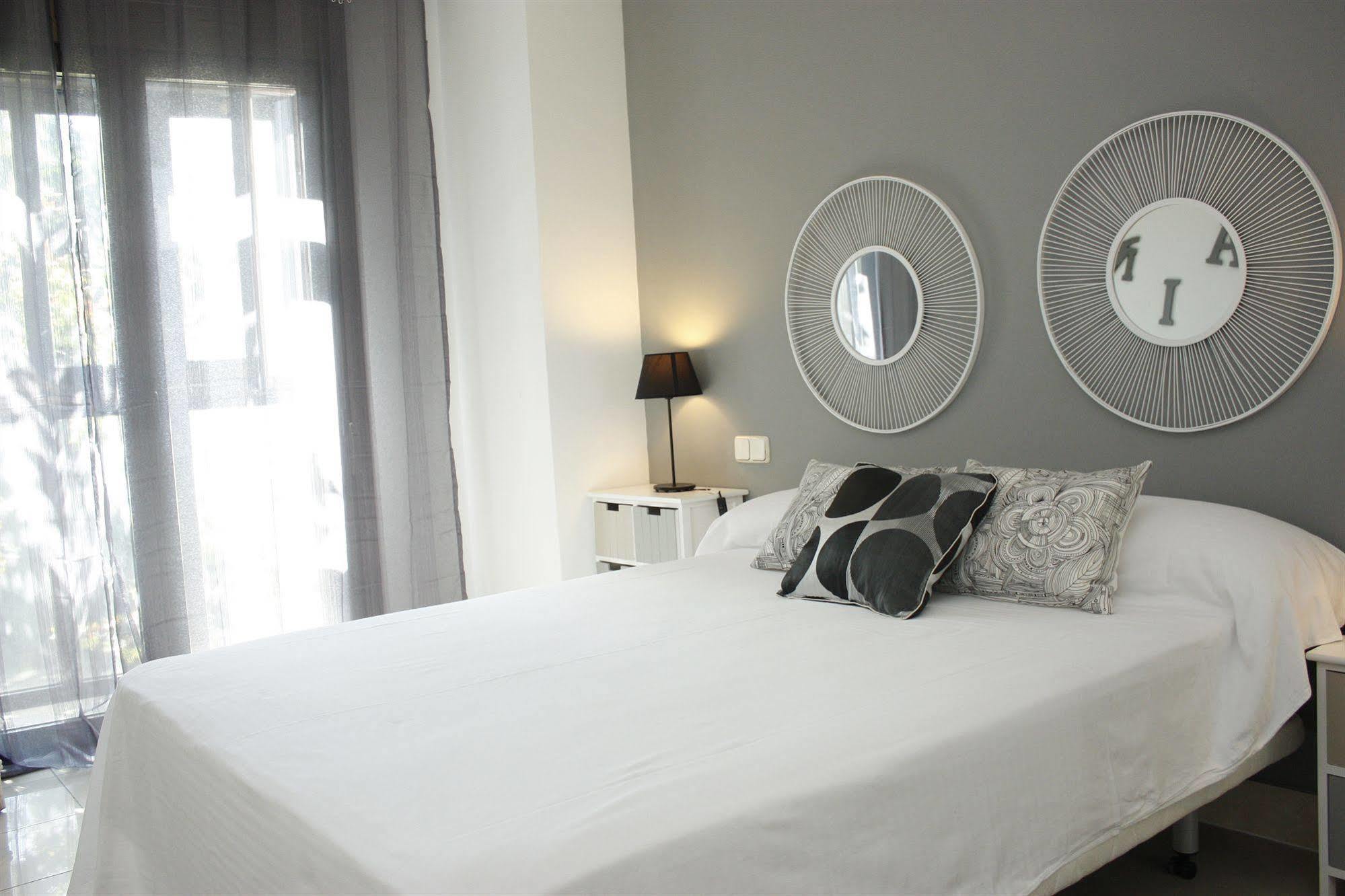 Wootravelling Plaza De Oriente Homtels Apartman Madrid Kültér fotó